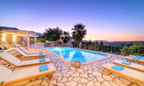 Villa Chrysallis Heated Pool